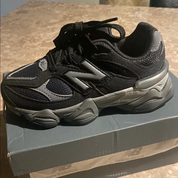 New Balance Kids Black and Gray Sneakers - Picture 2 of 6